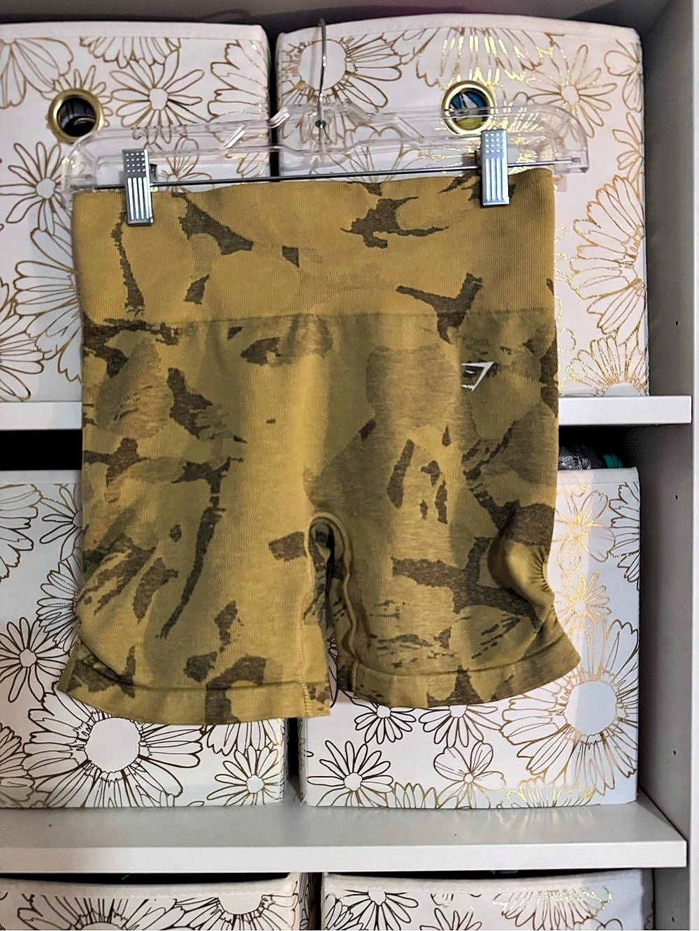 GYMSHARK Adapt Camo Seamless Shorts Athletic Shorts Green & Brown Medium